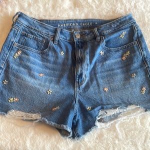 American eagle flower embroidery size 12 high waisted shorts